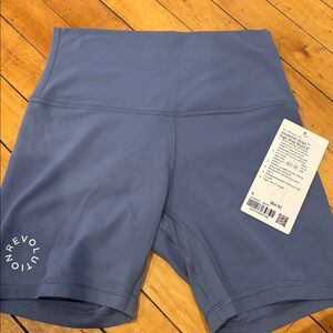 Lululemon Align High Rise Short 6”, size 6, NWT